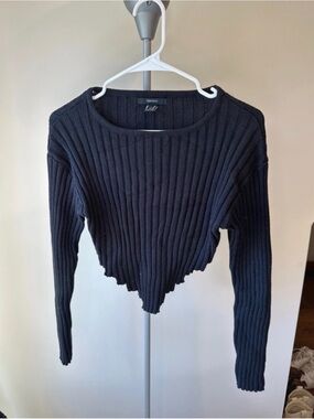 Forever 21 Black Ribbed Scoop Neck Cropped Sweater